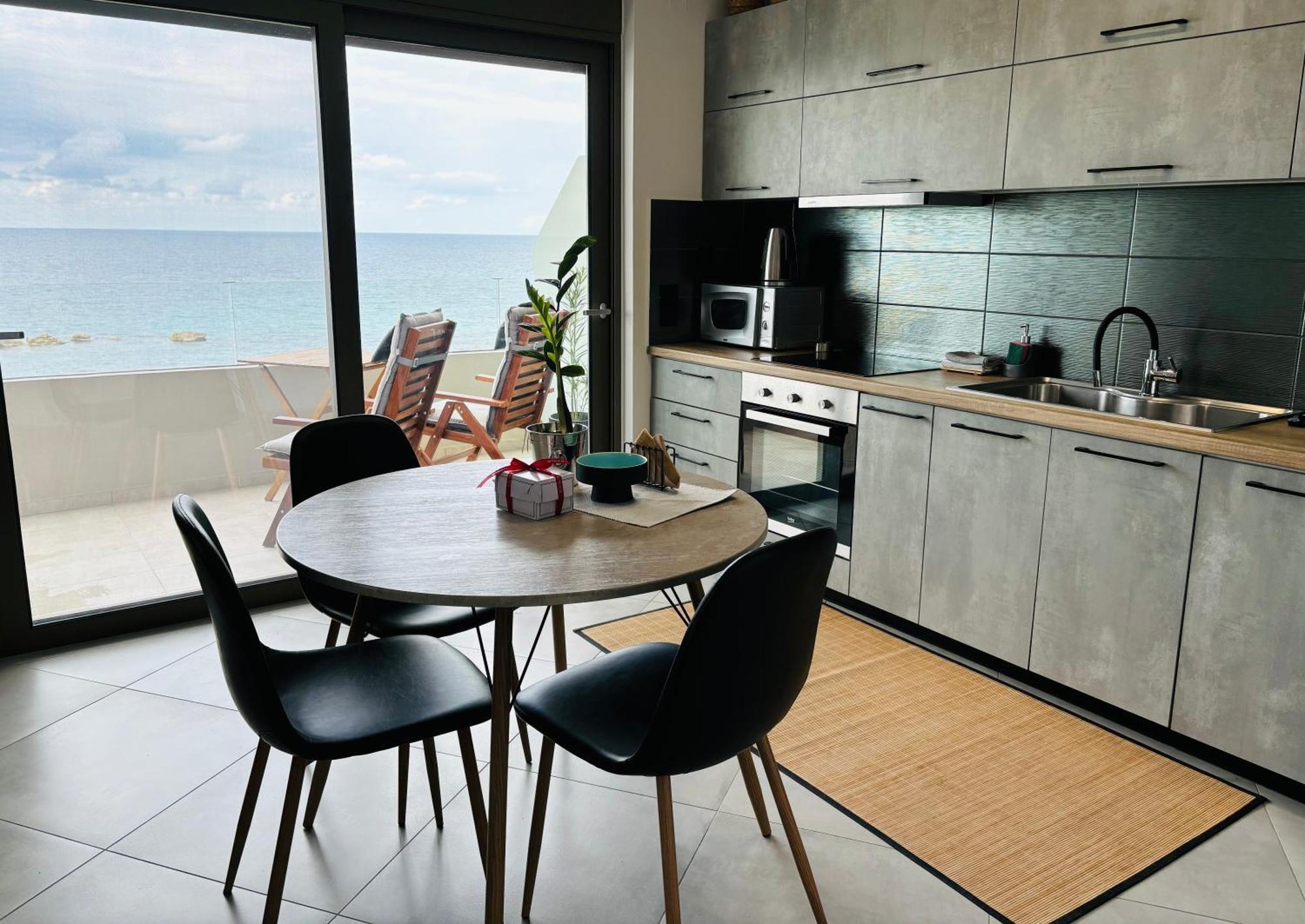 Zonapartments A Sea View-City Center Chrissi Akti Chania Exterior foto