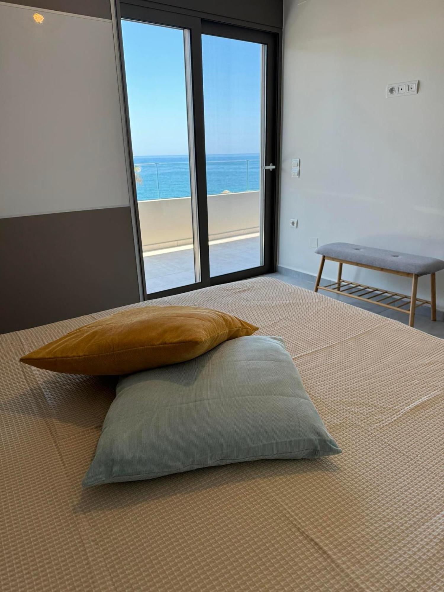 Zonapartments A Sea View-City Center Chrissi Akti Chania Exterior foto